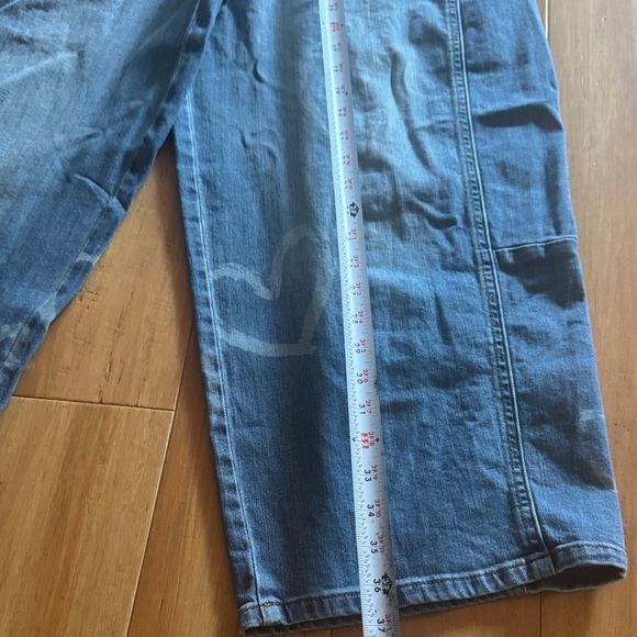 Pilcro Blue Cropped Jeans - Picture 3 of 4